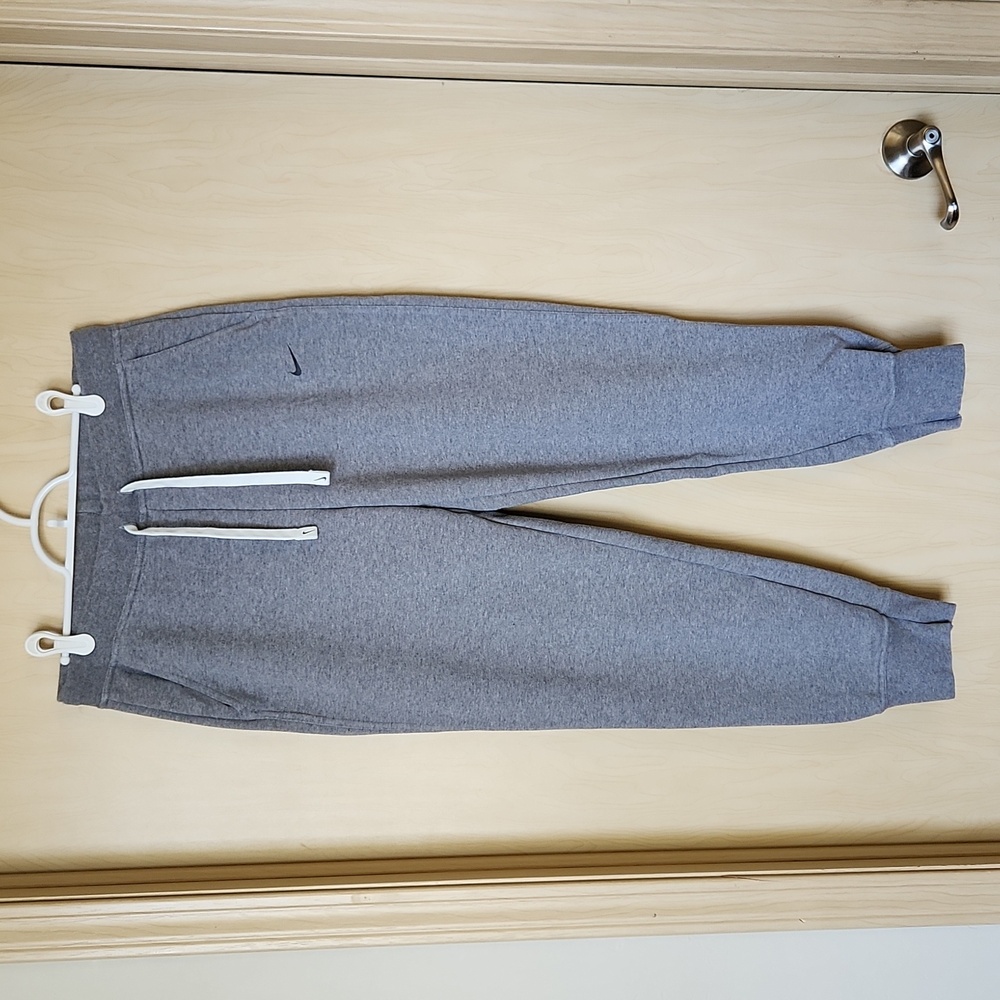 Nike DRi-Fit Women's Get Fit Jogger / Sweatpants CU5495-091 Grey Size M